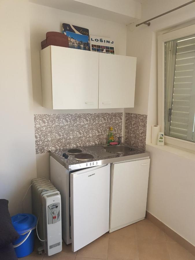 Small Studio Mali Lošinj Εξωτερικό φωτογραφία